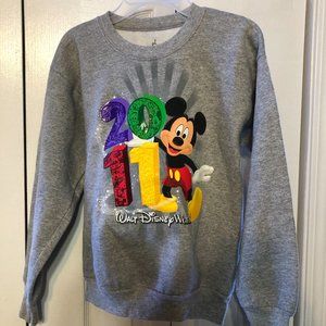 2011 Walt Disney World Sweatshirt (No Hoodie,Youth Size)